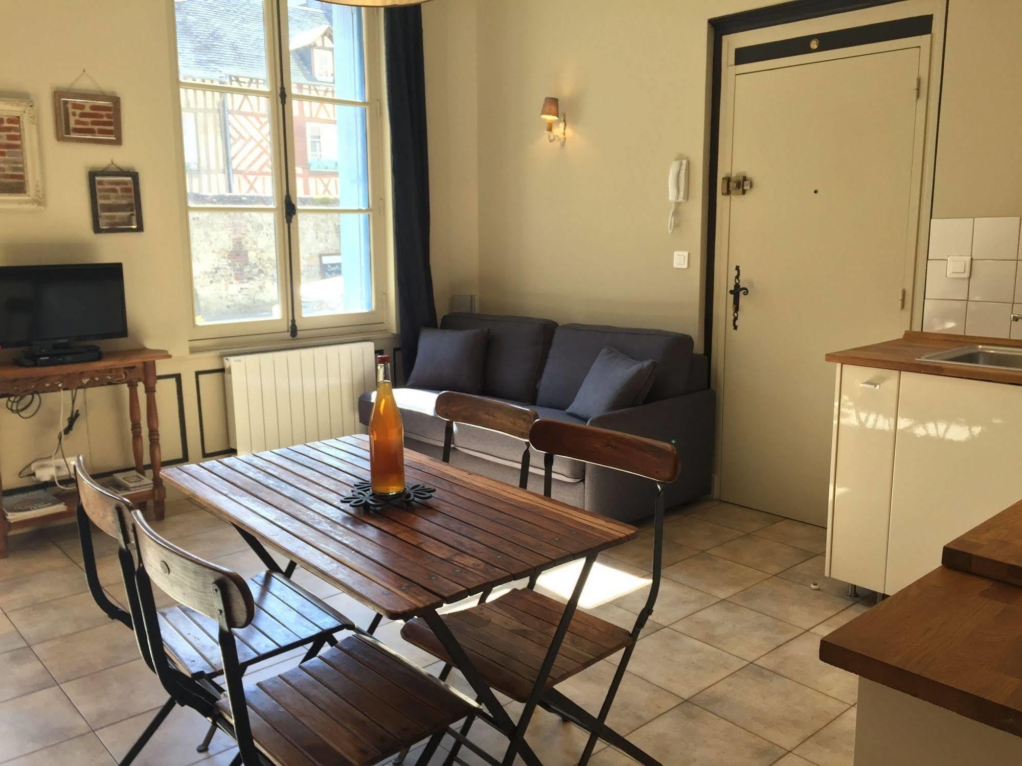 Appartements Du Clos Vorin Онфльор Екстериор снимка